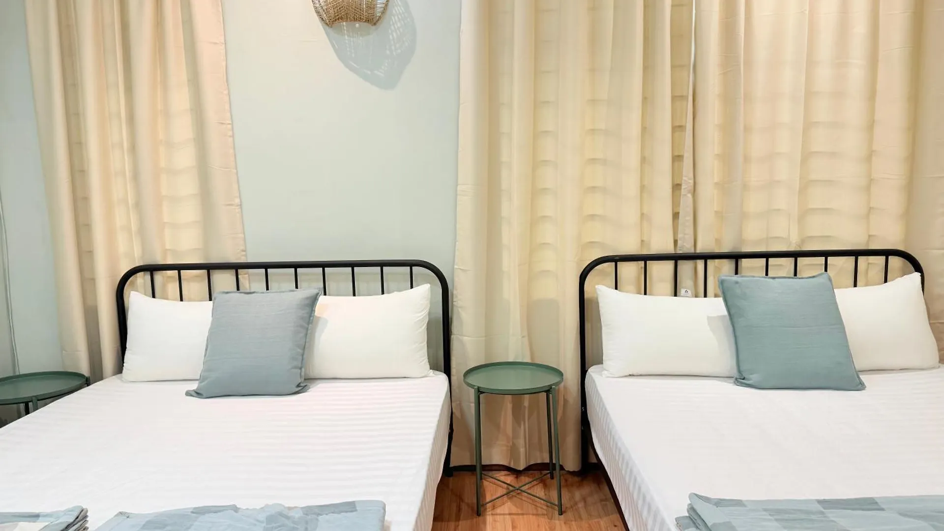 Ocean 19 Shamrock Villa Beachfront Big Group 4 Bedroom 5 Bathroom With Pool Tanjung Bungah